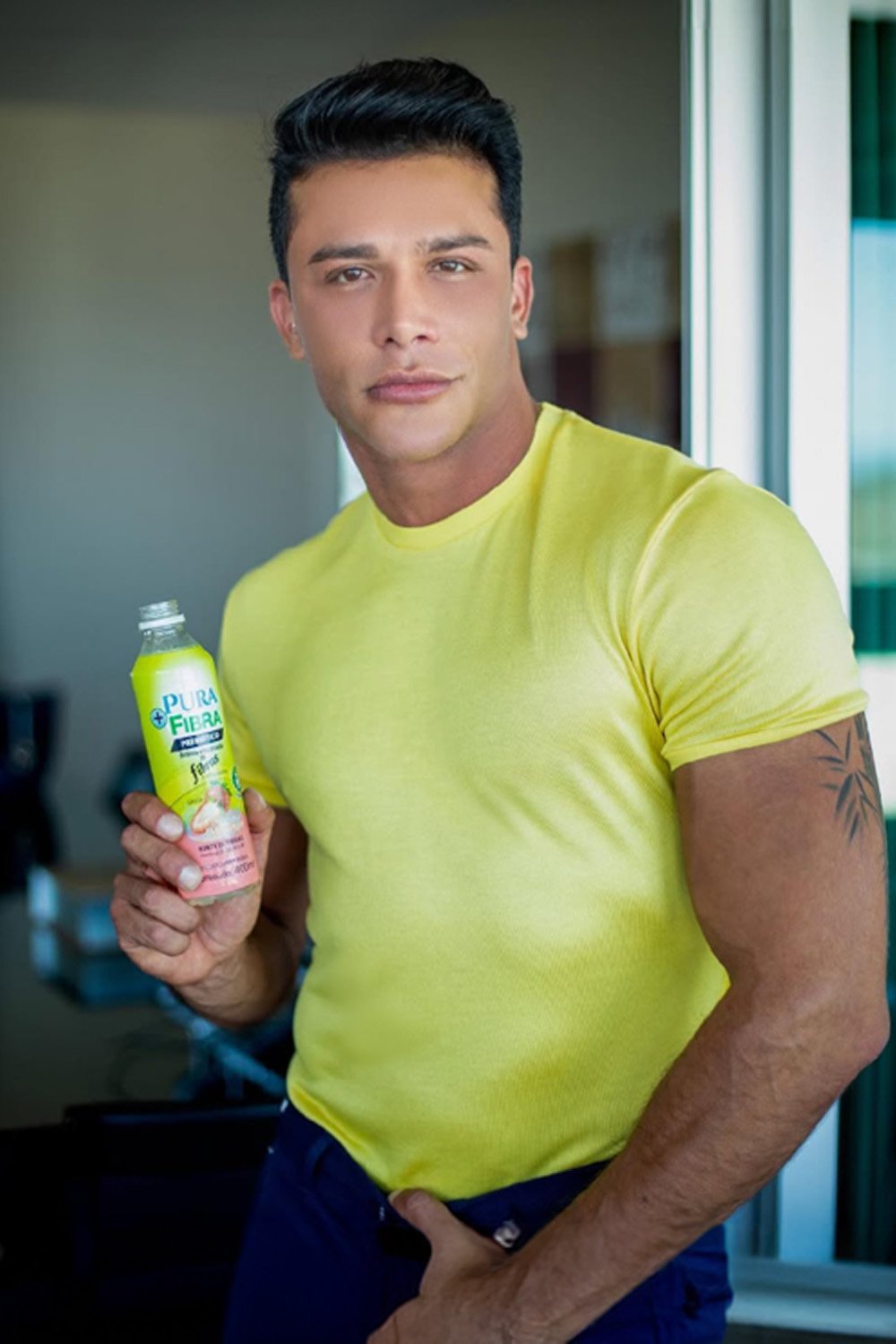 Registro estratégico de fotos publicidade, destacando estrutura, branding e experiência dos produtos