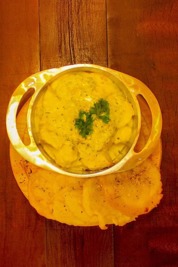 Capturando a essência do Santo Shop: do cuidado no preparo artesanal à atmosfera acolhedora do ambiente. Imagens que vendem a experiência completa do seu negócio.